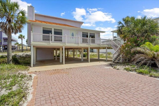8147 White Sands Boulevard, Navarre, FL 32566