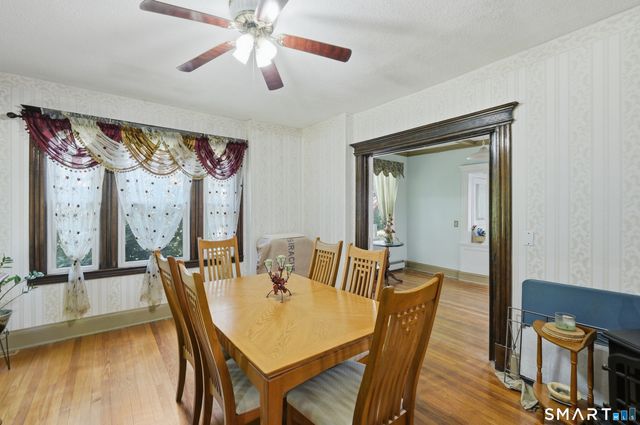 29 Woodland Avenue, Bloomfield, CT 06002