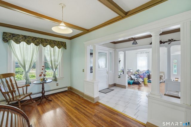 29 Woodland Avenue, Bloomfield, CT 06002
