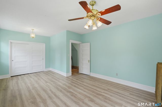 29 Woodland Avenue, Bloomfield, CT 06002
