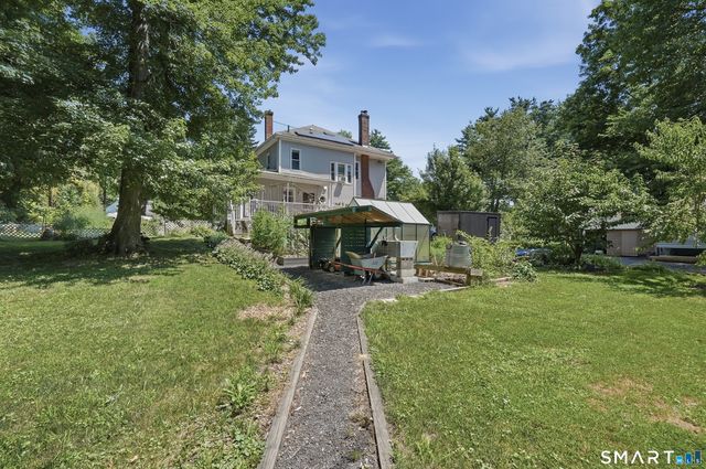 29 Woodland Avenue, Bloomfield, CT 06002