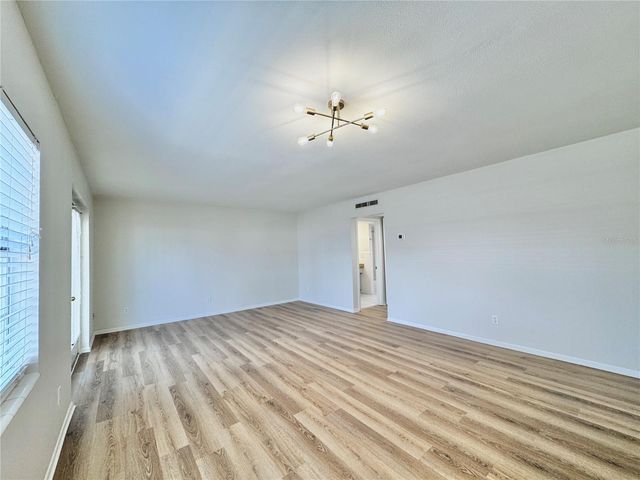 1000 S SEMORAN BOULEVARD 305, Winter Park, FL 32792