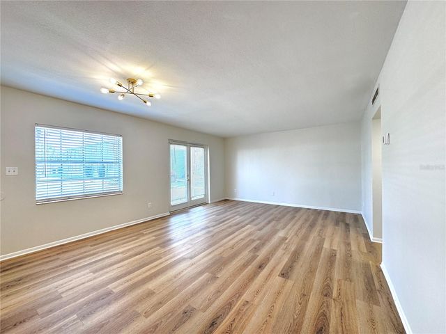 1000 S SEMORAN BOULEVARD 305, Winter Park, FL 32792