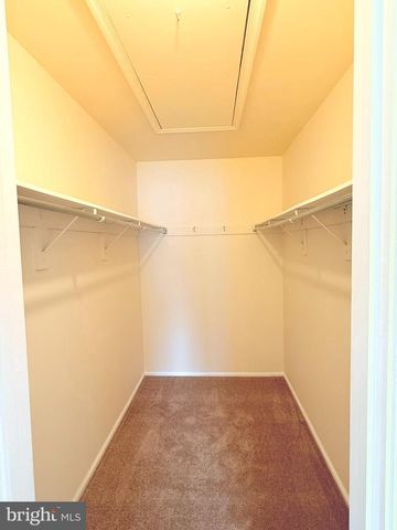 116-B THORNWOOD DR, Mount Laurel, NJ 08054