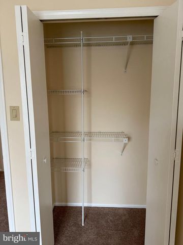 116-B THORNWOOD DR, Mount Laurel, NJ 08054