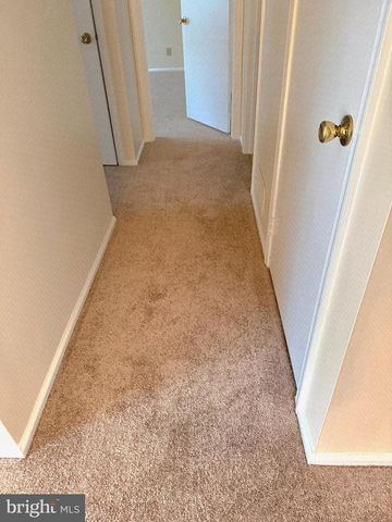 116-B THORNWOOD DR, Mount Laurel, NJ 08054