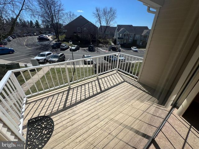 116-B THORNWOOD DR, Mount Laurel, NJ 08054