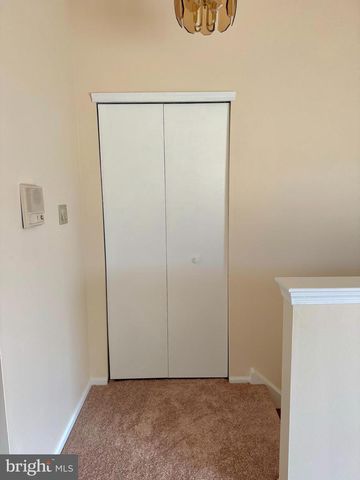 116-B THORNWOOD DR, Mount Laurel, NJ 08054