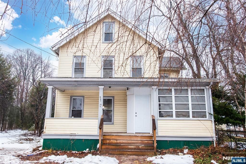 14 Highwood Avenue, Glen Rock, NJ 07452