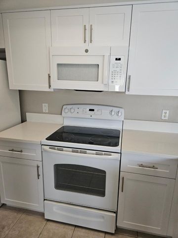 5011 Wiles Road 308, Coconut Creek, FL 33073