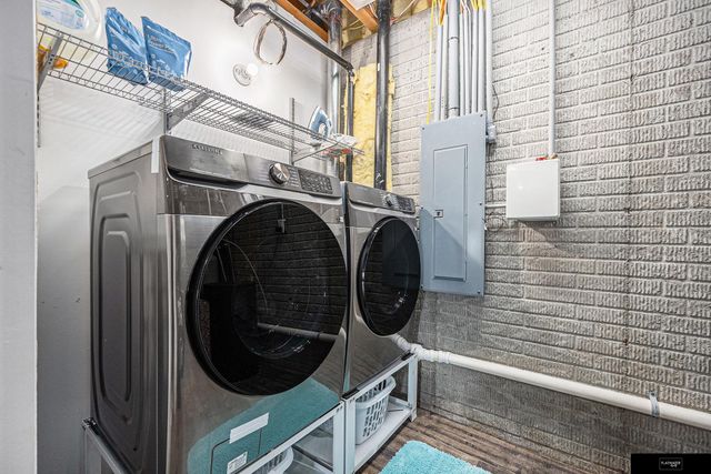 823 Beaver Lake Boulevard, Plattsmouth, NE 68048