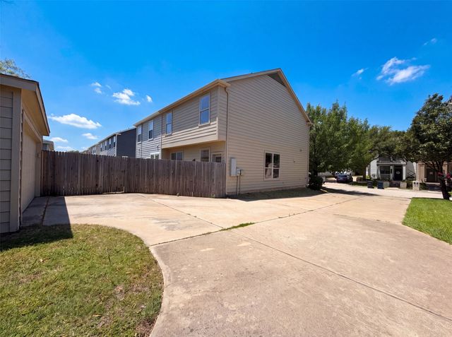 10636 Traymore Drive, Fort Worth, TX 76244