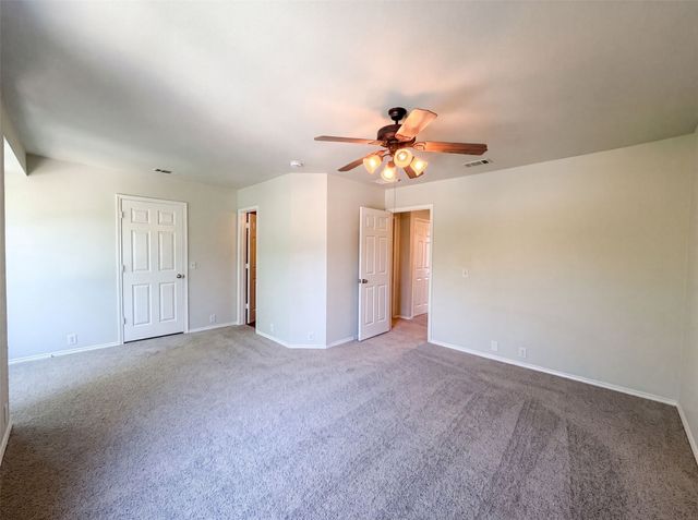 10636 Traymore Drive, Fort Worth, TX 76244