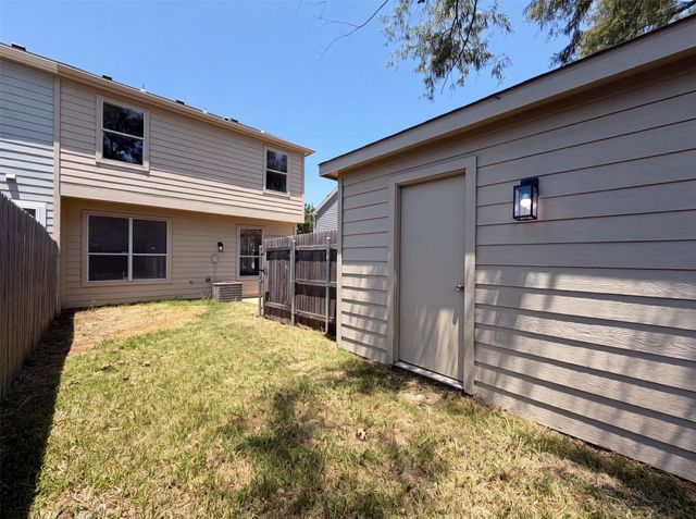 10636 Traymore Drive, Fort Worth, TX 76244