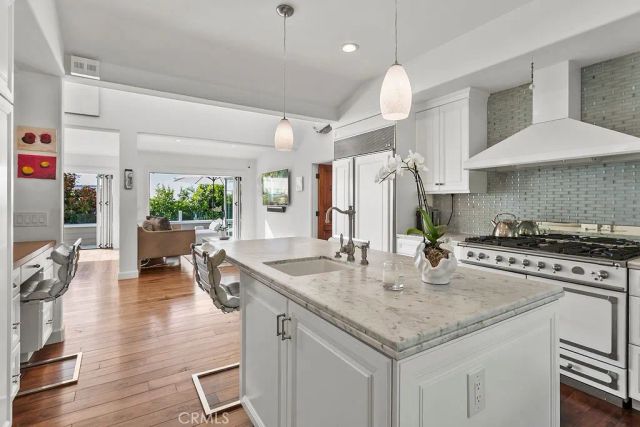 1010 EMERALD BAY, Laguna Beach, CA 92651
