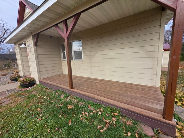 101 E North Avenue, Luck, WI 54853