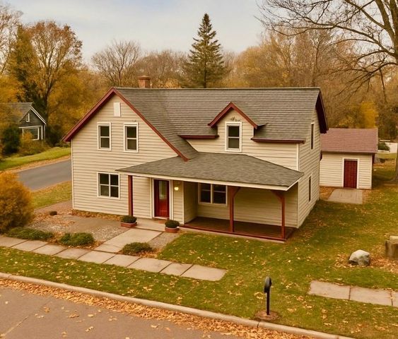 101 E North Avenue, Luck, WI 54853