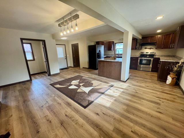 101 E North Avenue, Luck, WI 54853