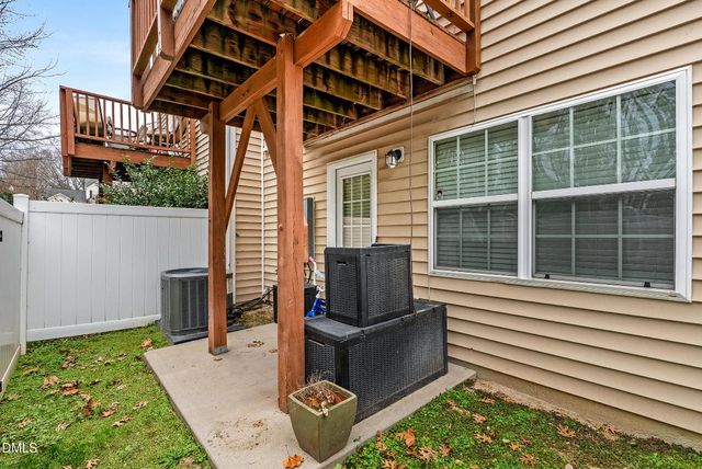 8840 Thornton Town Place, Raleigh, NC 27616