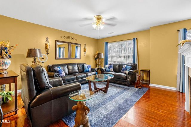 8840 Thornton Town Place, Raleigh, NC 27616