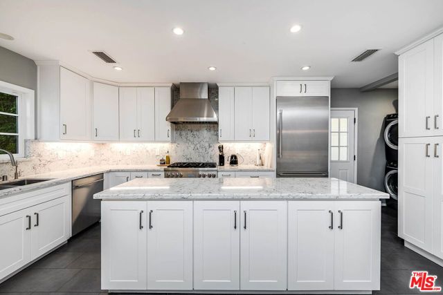 4134 W Mcfarlane Avenue, Burbank, CA 91505