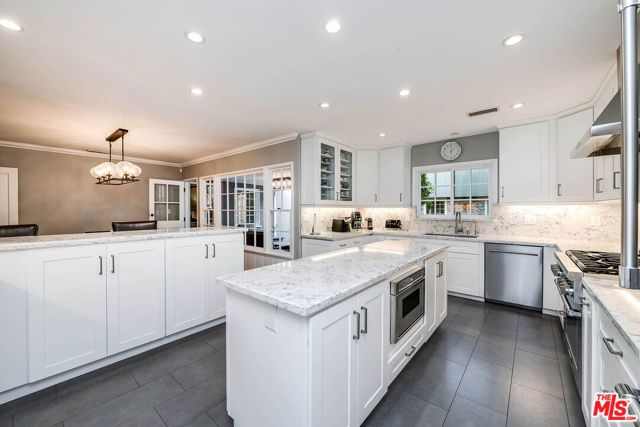 4134 W Mcfarlane Avenue, Burbank, CA 91505