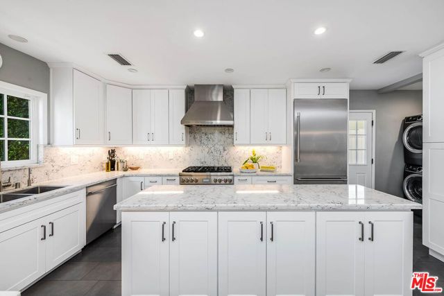 4134 W Mcfarlane Avenue, Burbank, CA 91505