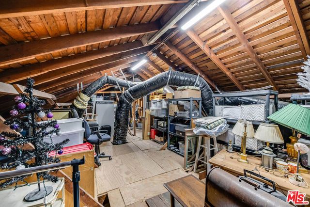 4134 W Mcfarlane Avenue, Burbank, CA 91505