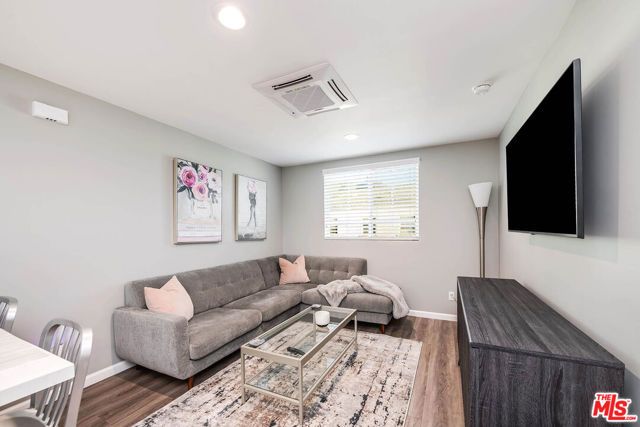 4134 W Mcfarlane Avenue, Burbank, CA 91505