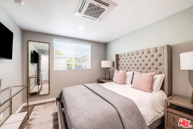 4134 W Mcfarlane Avenue, Burbank, CA 91505