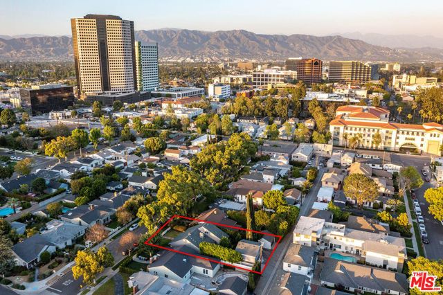 4134 W Mcfarlane Avenue, Burbank, CA 91505