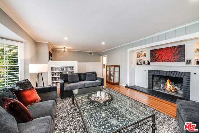 4134 W Mcfarlane Avenue, Burbank, CA 91505