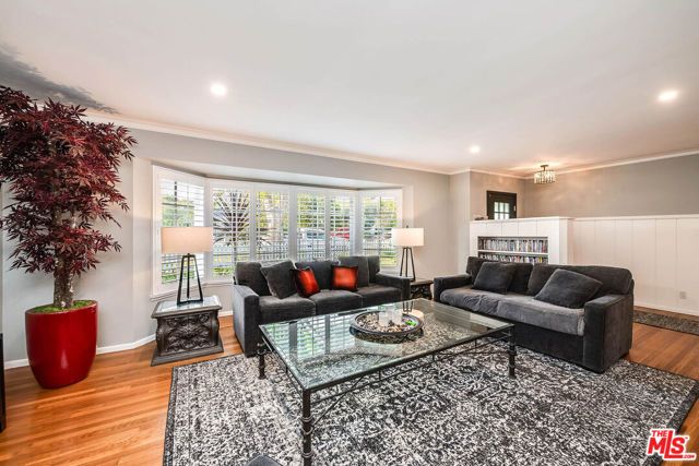 4134 W Mcfarlane Avenue, Burbank, CA 91505