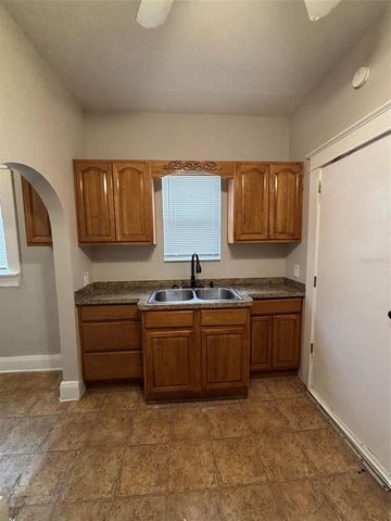 1044 W 11TH STREET, Lakeland, FL 33805