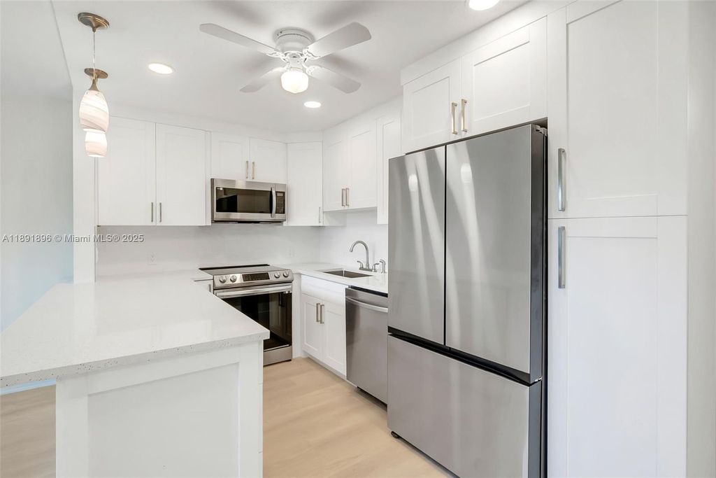317 Brighton H 2, Boca Raton, FL 33434