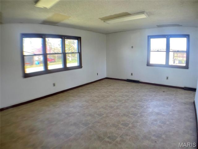 708 Locust Street, Edgar Springs, MO 65462