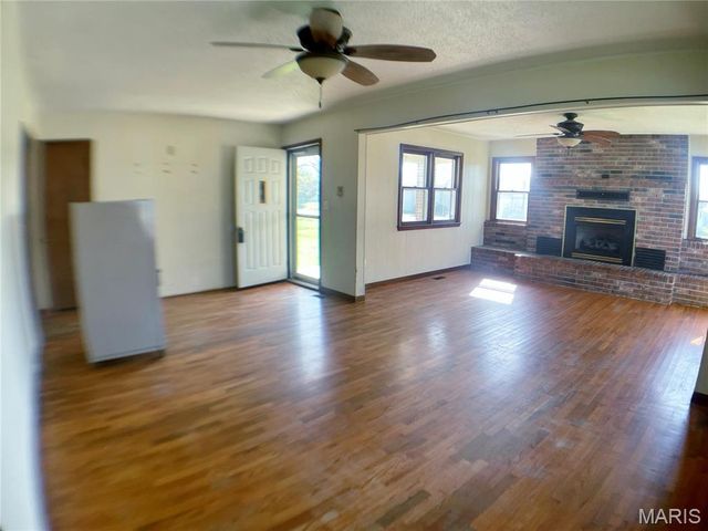 708 Locust Street, Edgar Springs, MO 65462