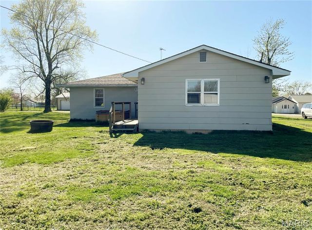 708 Locust Street, Edgar Springs, MO 65462