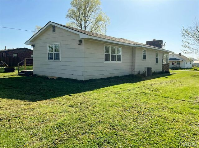 708 Locust Street, Edgar Springs, MO 65462
