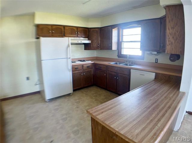 708 Locust Street, Edgar Springs, MO 65462