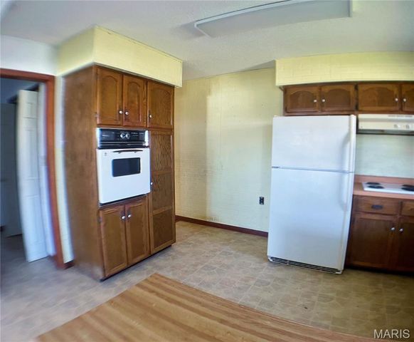 708 Locust Street, Edgar Springs, MO 65462