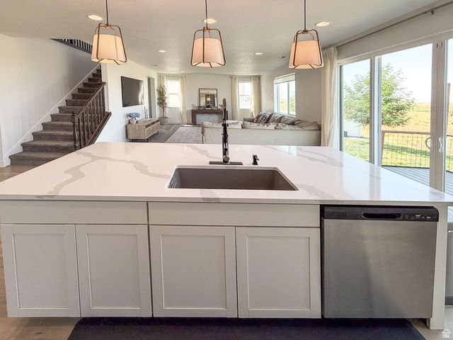 1142 S 4700 W, West Point, UT 84015