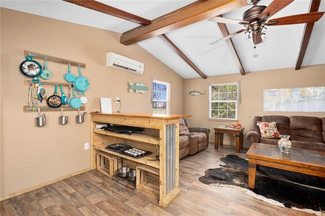 108 Palmetto Point, Rockport, TX 78382