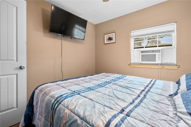 108 Palmetto Point, Rockport, TX 78382