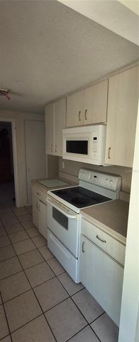 242 CLEMSON ROAD, Venice, FL 34293