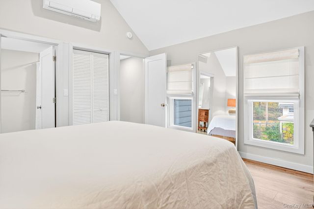 39 N Broadway, Esopus, NY 12401