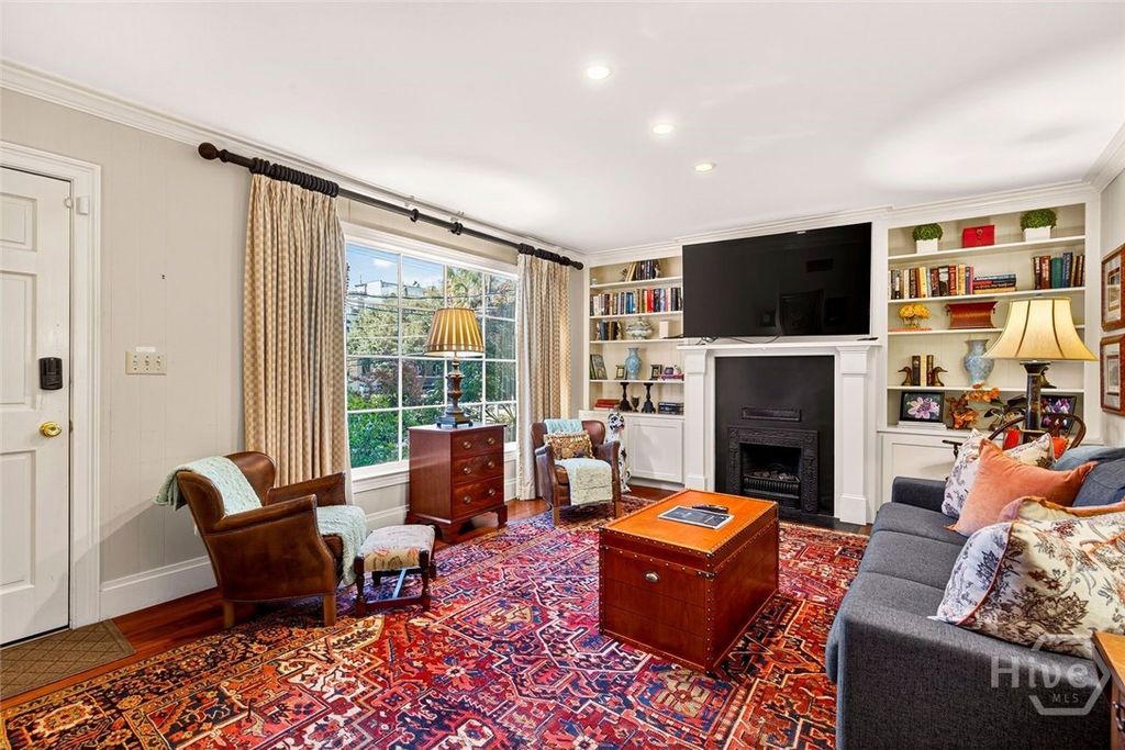 Image 15 of property listing at 208 E Liberty Street, Savannah, GA 31401