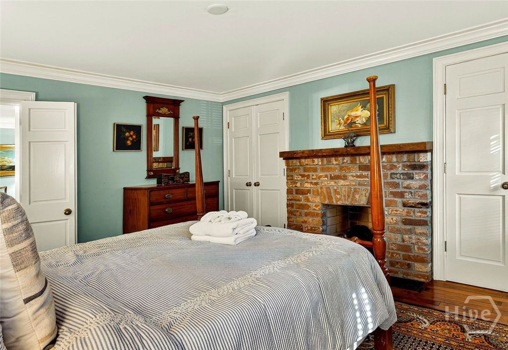 Image 35 of property listing at 208 E Liberty Street, Savannah, GA 31401