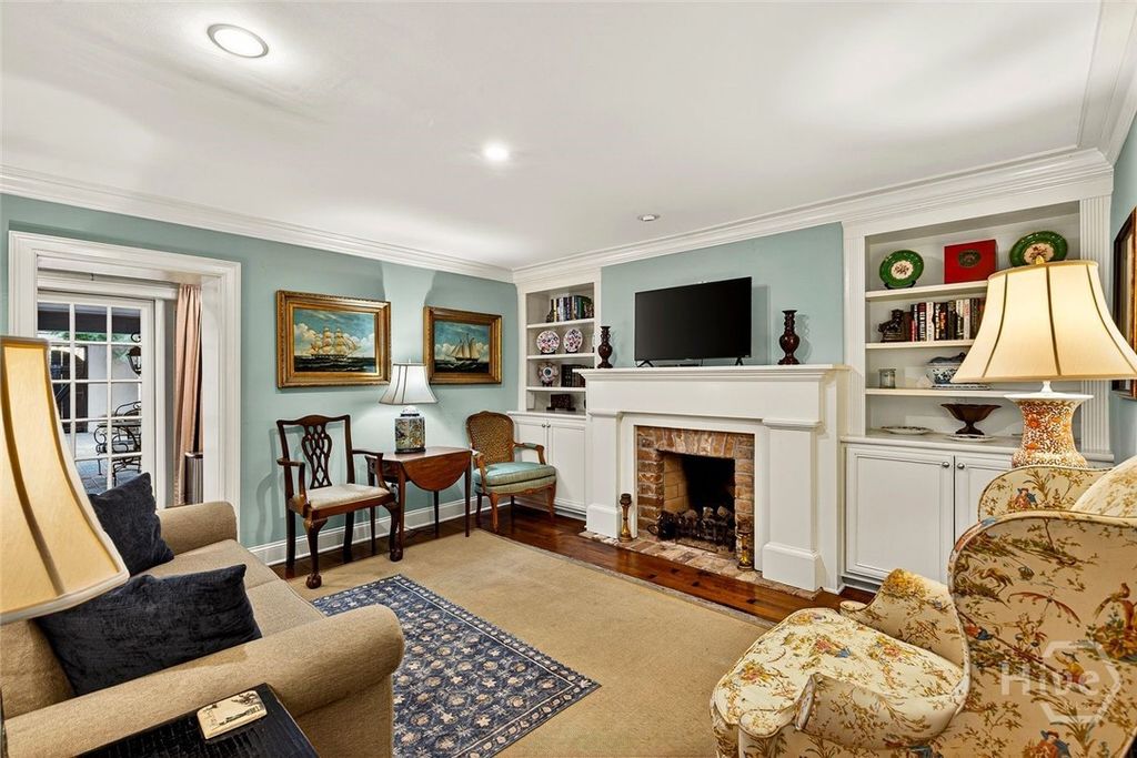 Image 36 of property listing at 208 E Liberty Street, Savannah, GA 31401