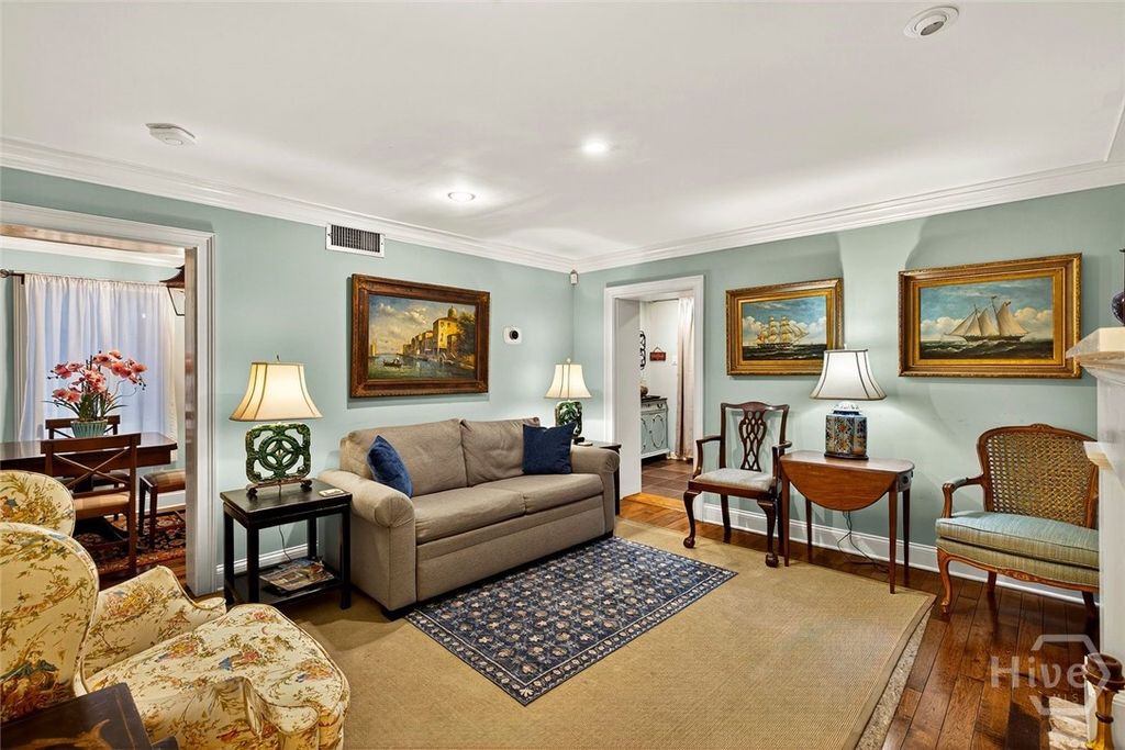 Image 37 of property listing at 208 E Liberty Street, Savannah, GA 31401